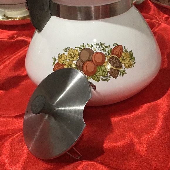 Corningware teapot - Picture 3 of 4